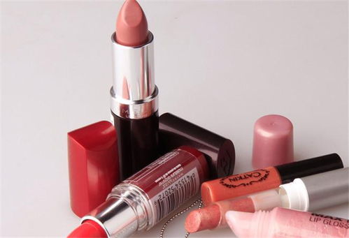 法曲化妆品 产品与店铺装修的视觉魅力